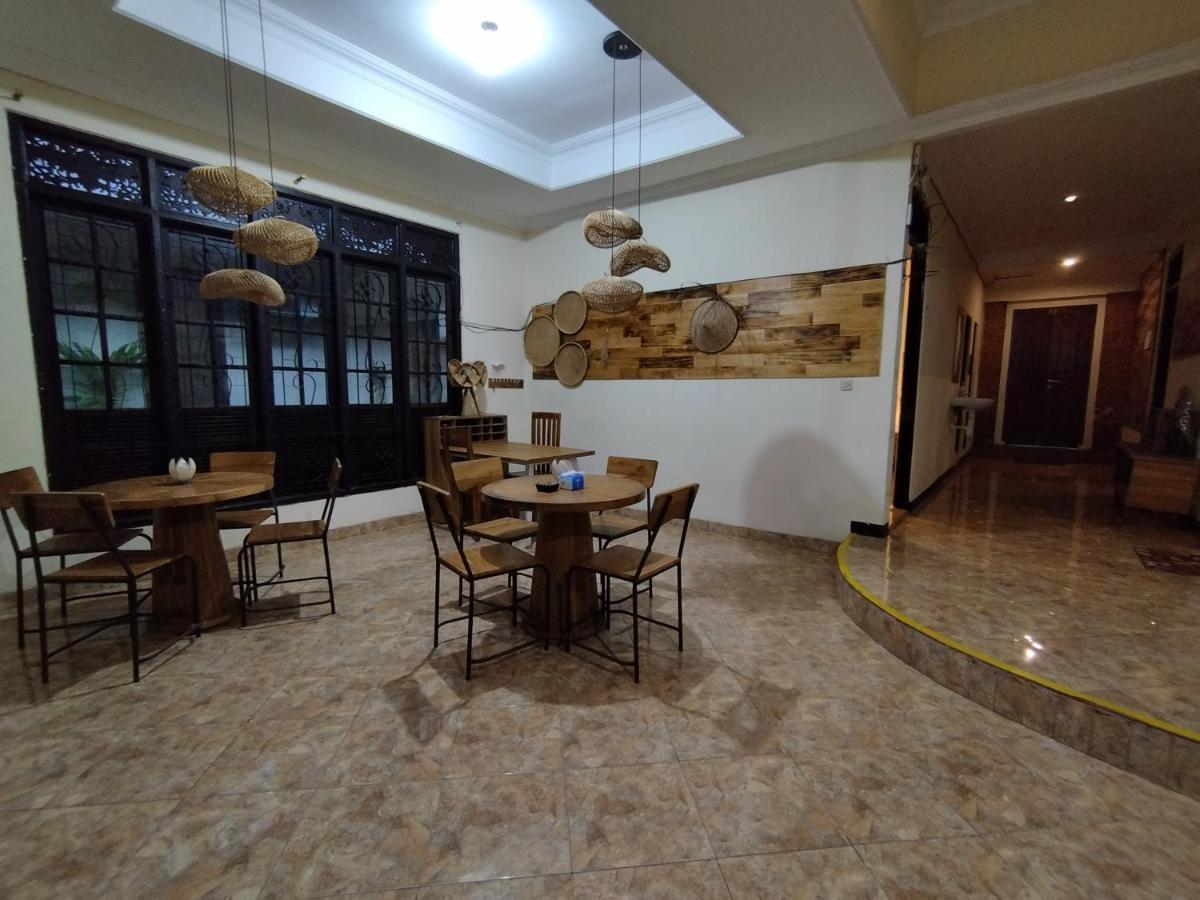 Joker Guest House Ubud Esterno foto